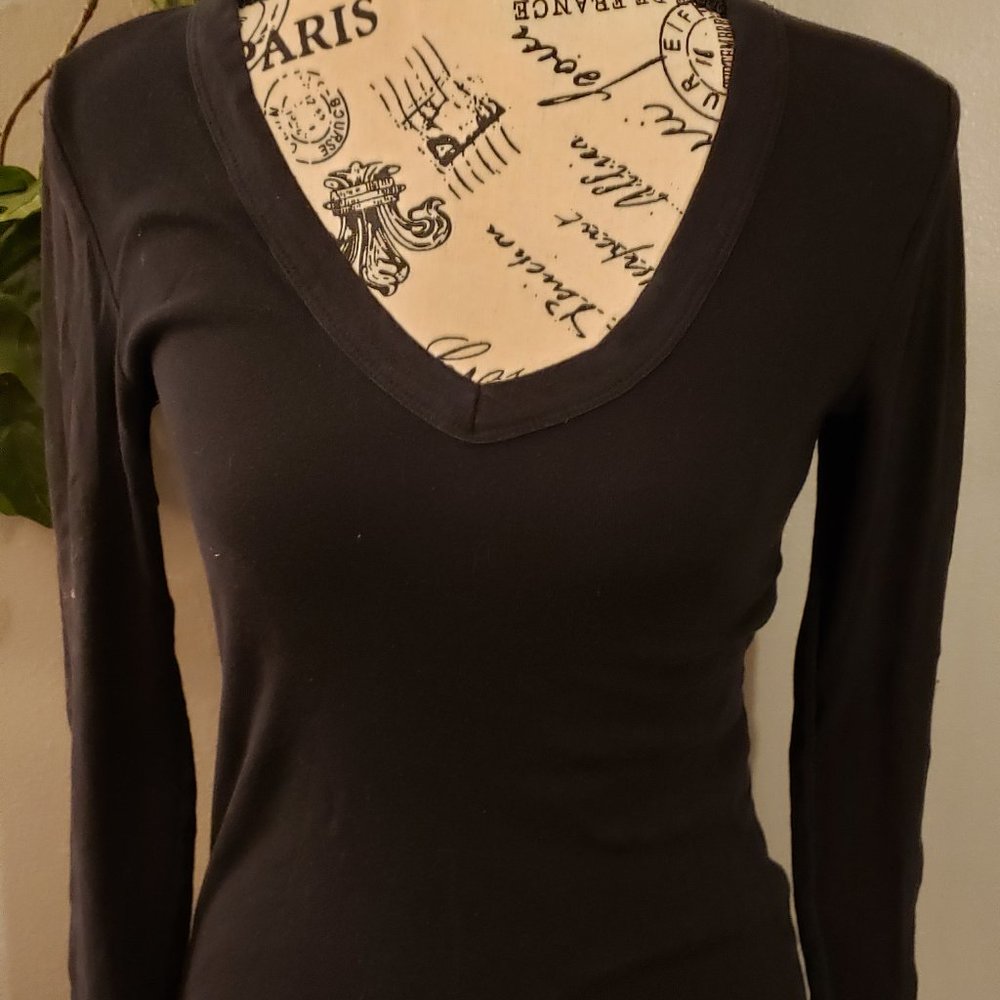 Lonf Sleeve Black Tee